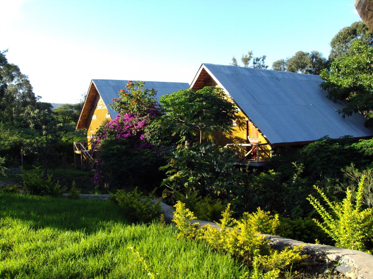 Meru Mbega Lodge Usa River Exterior photo